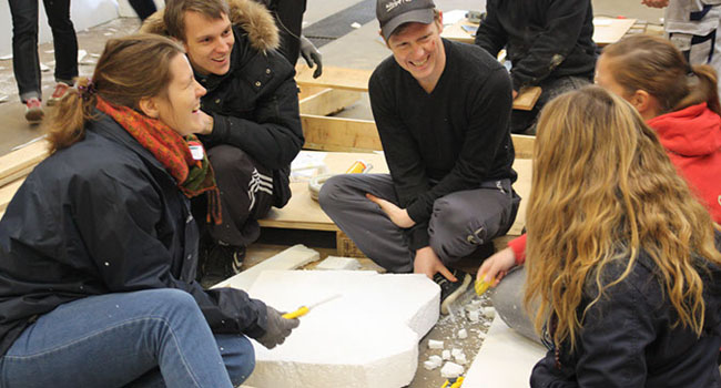 Studerende sætter Karolinelund i bevægelse med beton