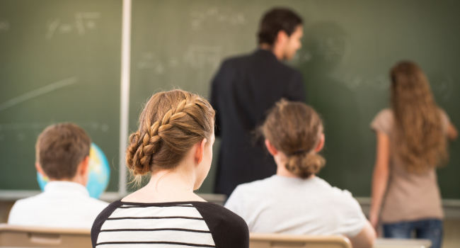 74.000 folkeskoleelever og godt 9.000 lærere, pædagoger og skoleledere har deltaget i Program for Læringsledelse. Foto: Colourbox